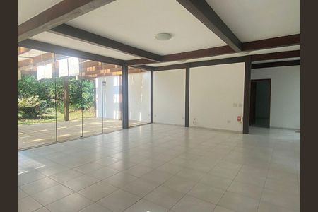 9_photo/94ce5556b3.826aa08d214c4ef3-ATLAS-4bc708a2-05cd-48ed-a198-97ae679ad5e4.jpg de casa de condomínio à venda com 4 quartos, 525m² em Parque Primavera, Carapicuíba