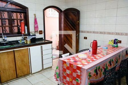 32_photo/94ce555aa5.aee49e73b172d5f5-ATLAS-a7ee5b64-db70-4963-97c5-ce70718e3bf7.jpg de casa à venda com 4 quartos, 185m² em Recanto das Rosas, Osasco