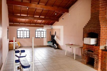 43_photo/94ce555aa5.aee49e73b172d5f5-ATLAS-d0f1d5f5-b2ab-4efc-a816-d62e3b5b44af.jpg de casa à venda com 4 quartos, 185m² em Recanto das Rosas, Osasco