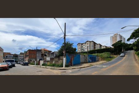 8_photo/94ce555ab3.3f3bc2d210e8a6c8-ATLAS-90968c55-9ba7-4d48-a320-f7d1fa81f263.jpg de casa à venda com 2 quartos, 60m² em Santa Maria, Osasco