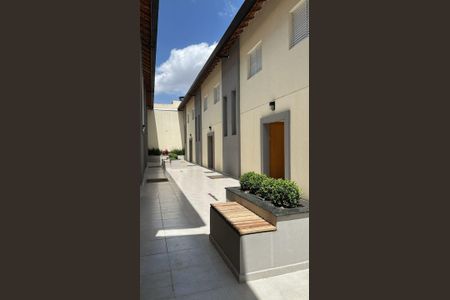 6_photo/94ce555b41.ceff8192393c33de-ATLAS-3ab2dc94-0480-437e-b8a1-a17ecbc5f4b3.jpg de casa à venda com 2 quartos, 49m² em Santa Maria, Osasco