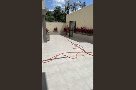 8_photo/94ce555b41.ceff8192393c33de-ATLAS-42b107d2-978e-4ac3-a8fd-3fae006ee9af.jpg de casa à venda com 2 quartos, 49m² em Santa Maria, Osasco