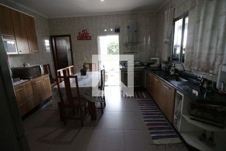 29_photo/94ce555dad.09604b2c146ebc17-ATLAS-bc0d5de2-5c82-4ab3-ab7f-83d24bc0720f.jpg de casa à venda com 4 quartos, 392m² em Jardim Primeiro de Maio (Chacara Fazendinha), Osasco