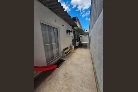 6_photo/94ce555f6d.b7a28b76476596d7-ATLAS-39448d80-9f4f-4e6c-b3ef-a1668c06cc76.jpg de casa à venda com 2 quartos, 115m² em Santa Maria, Osasco