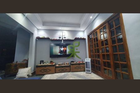 1_photo/94ce55764b.db829c6054abc860-ATLAS-5fab2ddf-2b3f-455d-87eb-6e6597dc40f5.jpg de casa à venda com 3 quartos, 250m² em City Bussocaba, Osasco