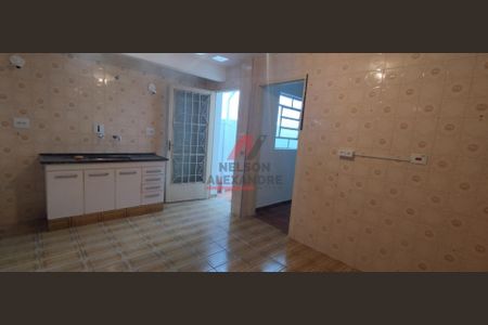 7_photo/94ce5578b3.fe96b63aec789ef1-ATLAS-e8c76ef6-8b58-49d2-b866-75870f73b542.jpg de casa para alugar com 2 quartos, 118m² em Bussocaba, Osasco