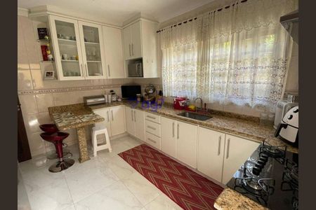4_photo/94ce5578df.5f33979f4241f866-ATLAS-b8bd9a7b-f0ef-4907-82eb-5efdeeeec9d9.jpg de casa à venda com 4 quartos, 250m² em City Bussocaba, Osasco