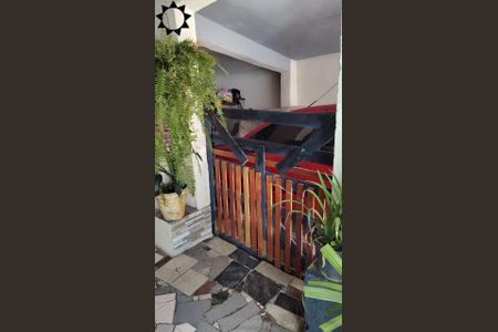 2_photo/94ce557edd.220d3194c8f2c971-ATLAS-0d6d8d32-00c2-469c-9443-0e46ce53e12b.jpg de casa à venda com 5 quartos, 345m² em Bussocaba, Osasco