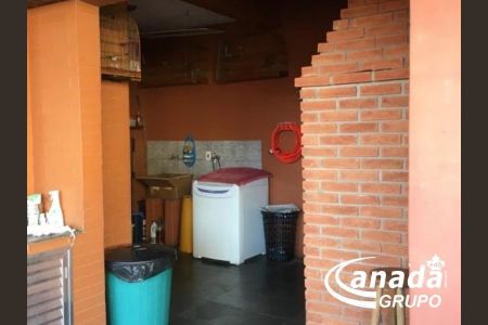 6_photo/94ce5585a7.04f4efb4ec0e2ec3-ATLAS-6e1a1909-2c4f-42c5-9cbf-6ad9ac39606b.jpg de casa à venda com 4 quartos, 249m² em Jardim D'abril, Osasco