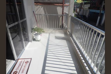 9_photo/94ce558661.e100dba37721dde7-ATLAS-217d87c5-d4db-4698-bcf3-b07b6932eaa6.jpg de casa à venda com 2 quartos, 180m² em Jardim D'abril, Osasco