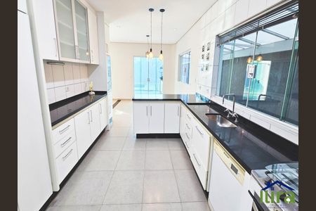 10_photo/94ce558997.c1dc00249eefaead-ATLAS-2e960081-d04e-4a36-a407-ab18c090b7aa.jpg de casa à venda com 5 quartos, 317m² em Adalgisa, Osasco