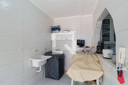 19_photo/94ce5589b3.fe96b63aec789ef1-ATLAS-72e50868-5753-4cf6-a875-64418586e8d3.jpg de casa à venda com 3 quartos, 280m² em Jardim D'abril, Osasco