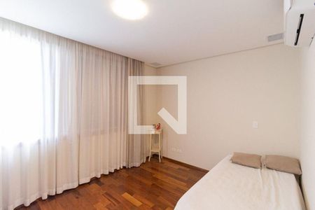 50_photo/94ce558a47.4b1992a7ab35c141-ATLAS-e8266360-6502-413e-917f-c19089d650c7.jpg de casa à venda com 4 quartos, 370m² em Adalgisa, Osasco