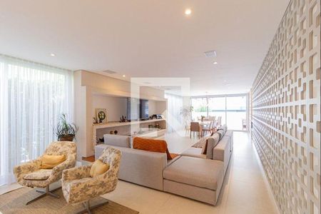 5_photo/94ce558a47.4b1992a7ab35c141-ATLAS-fb354c19-8db8-4bf9-b5de-ade81fc41cb0.jpg de casa à venda com 4 quartos, 370m² em Adalgisa, Osasco