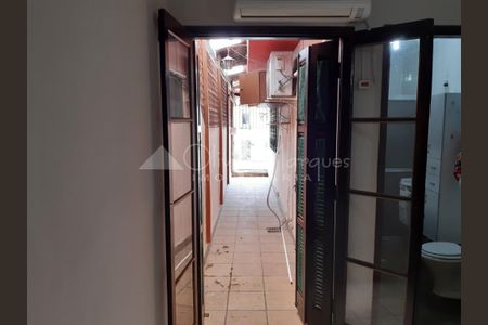 10_photo/94ce558b05.ceff8192393c33de-ATLAS-3e46e374-fa99-4e88-859c-9c1da6a63c4b.jpg de casa à venda com 2 quartos, 220m² em Adalgisa, Osasco