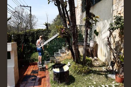 12_photo/94ce558b05.ceff8192393c33de-ATLAS-3ee632eb-b8d5-41f4-b73c-8c44f3798e46.jpg de casa à venda com 2 quartos, 220m² em Adalgisa, Osasco