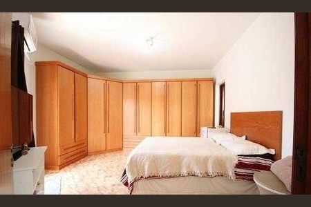 18_photo/94ce558b05.ceff8192393c33de-ATLAS-7d59f6b4-fe09-40f9-a5c6-5d9e33cf49dd.jpg de casa para alugar com 3 quartos, 380m² em Adalgisa, Osasco