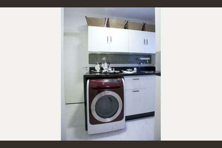 9_photo/94ce558b65.8a3b691a8180766f-ATLAS-88d91077-dede-4e51-ba5a-64c6d6dae98e.jpg de casa à venda com 3 quartos, 360m² em Adalgisa, Osasco