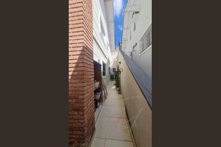 11_photo/94ce558cb7.94f797356aedc676-ATLAS-4bce3e6b-b997-4ef6-9227-b9f677b62a8b.jpg de casa para alugar com 3 quartos, 300m² em Adalgisa, Osasco