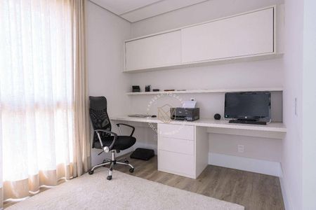 3_photo/94ce558dd3.2b4381d368a6f37f-ATLAS-18931ce2-6f02-452c-ae73-48b9d4cc46c2.jpg de casa à venda com 3 quartos, 545m² em Adalgisa, Osasco