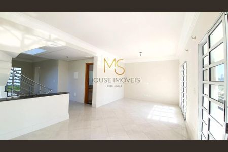 5_photo/94ce55a3fb.93b8fa184532727f-ATLAS-01794d3f-a050-4955-a39a-127cfe4157ad.jpg de casa de condomínio à venda com 3 quartos, 250m² em Jardim Cambara, São Paulo