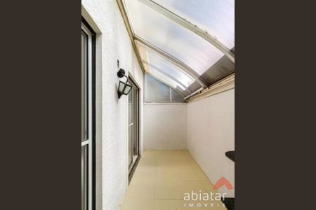 37_photo/94ce55b2ff.af572015e55f080c-ATLAS-b4269834-1d4c-4a15-ba20-444001a7d19e.jpg de casa para alugar com 3 quartos, 115m² em Jardim das Esmeraldas, São Paulo