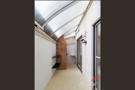 39_photo/94ce55b2ff.af572015e55f080c-ATLAS-bed51083-708d-4b49-85b6-2e3b3148be16.jpg de casa para alugar com 3 quartos, 115m² em Jardim das Esmeraldas, São Paulo