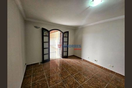 20_photo/94ce55b5b5.7f057c72c49660dd-ATLAS-bb471f4d-e0ed-4e65-b5f8-7f0316877d1e.jpg de casa à venda com 3 quartos, 170m² em Jardim Rosa Maria, São Paulo