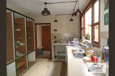 12_photo/94ce55f32f.e592087825faa034-ATLAS-40b12c91-bf8b-4e79-ba79-919a584ec7e8.jpg de casa à venda com 3 quartos, 300m² em Vila Dalva, Osasco