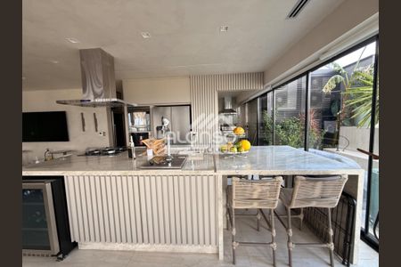 1_photo/94ce55f60d.0e5883cd31689f99-ATLAS-2cbb7aa4-4fb5-43e6-b225-6ecfcbc2544f.jpg de apartamento para alugar com 3 quartos, 222m² em Vila Yara, Osasco