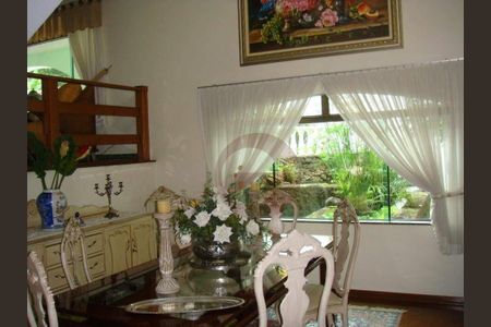 2_photo/94ce55f6bd.84d273d2e1abbbdc-ATLAS-945dc6bd-856f-45dc-962f-85cbb783af77.jpg de casa à venda com 4 quartos, 387m² em Cidade São Francisco, São Paulo