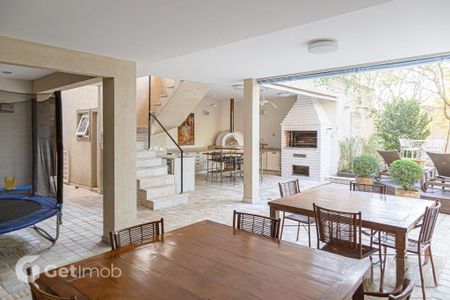 41_photo/94ce582ebb.2c445d7a253e7411-ATLAS-49e30c36-3777-47d9-83d1-9e897b5e07e9.jpg de casa para alugar com 4 quartos, 707m² em Pacaembu, São Paulo