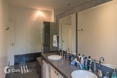 53_photo/94ce582ebb.2c445d7a253e7411-ATLAS-9fe490a3-83db-4465-aa6c-fb6386cd737a.jpg de casa para alugar com 4 quartos, 707m² em Pacaembu, São Paulo