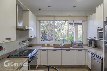 17_photo/94ce582ebb.2c445d7a253e7411-ATLAS-ff3b8a2c-6bdc-4b20-9317-a64f4d0d59a1.jpg de casa para alugar com 4 quartos, 707m² em Pacaembu, São Paulo