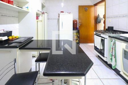 5_photo/94ce5c8ab3.a15f321e408d66f6-ATLAS-337d1c53-6b1a-40f6-a27d-54fc58eb81f5.jpg de casa à venda com 3 quartos, 115m² em Fundação, São Caetano do Sul
