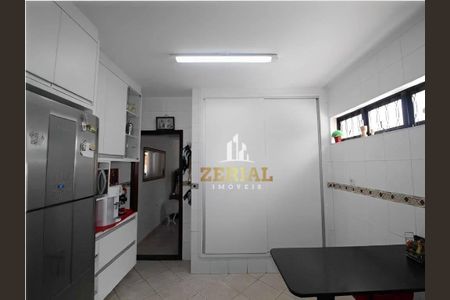 4_photo/94ce5c8c5d.01e58fe0f594459a-ATLAS-577ecbf0-cd18-44b7-8fb6-a1f7a89254e6.jpg de casa à venda com 4 quartos, 90m² em Centro, São Caetano do Sul