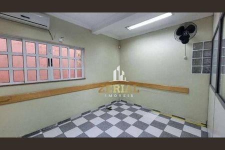 11_photo/94ce5c9523.4a8fb705dfdf76a3-ATLAS-b33aa147-9fdf-4a1f-b6b6-6fccd27a8aa9.jpg de casa para alugar com 3 quartos, 220m² em Santo Antônio, São Caetano do Sul