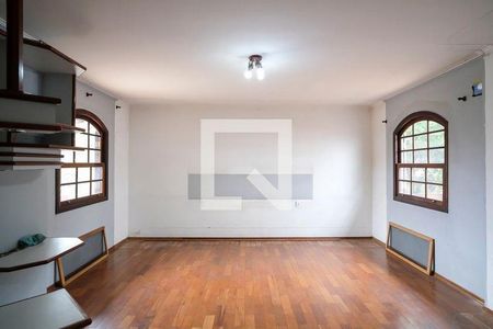 3_photo/94ce5cb161.373a2bc4a4b9a006-ATLAS-0a90b7a3-7698-411a-b3a8-58532adf4aef.jpg de casa à venda com 3 quartos, 293m² em Jardim Sao Caetano, São Caetano do Sul