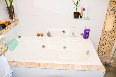 3_photo/94ce5cb223.d8f1d4e0d8058186-ATLAS-0a084e89-33e2-4f59-b881-29b86d9de418.jpg de casa à venda com 4 quartos, 389m² em Jardim Sao Caetano, São Caetano do Sul