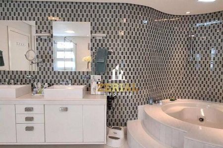 11_photo/94ce5cb413.5a85c5bdfef41cf9-ATLAS-b3e69a11-1513-4bda-9c8b-9f5d8a71f5b1.jpg de casa para alugar com 4 quartos, 492m² em Jardim Sao Caetano, São Caetano do Sul