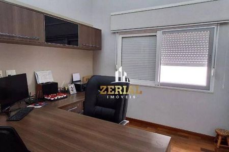 11_photo/94ce5cb413.5a85c5bdfef41cf9-ATLAS-fcd67152-3ab4-4079-96d7-0d74ffc82a2b.jpg de casa para alugar com 4 quartos, 492m² em Jardim Sao Caetano, São Caetano do Sul