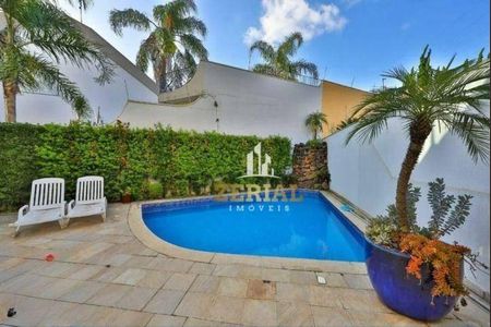 5_photo/94ce5cb42d.f0d246bad4da1cd5-ATLAS-0e203223-c927-4b14-bb7d-13f9daeaf9b5.jpg de casa para alugar com 5 quartos, 502m² em Jardim Sao Caetano, São Caetano do Sul