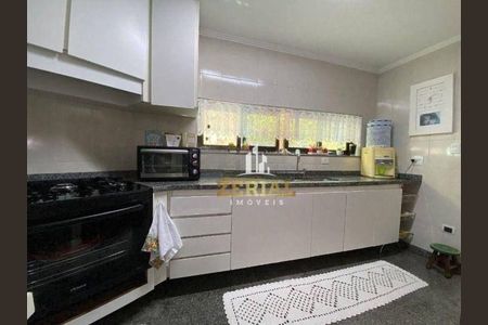 8_photo/94ce5cb48b.3e6957092a4c223d-ATLAS-14625e26-6356-4507-b1dd-4e64b03b07af.jpg de casa para alugar com 4 quartos, 650m² em Jardim Sao Caetano, São Caetano do Sul