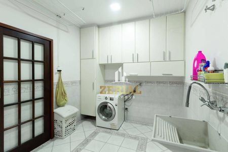 1_photo/94ce5cb4a3.555cfb085d5244b0-ATLAS-8204f8b1-0fc5-4e10-a102-7e758d9c07ed.jpg de casa à venda com 4 quartos, 355m² em Jardim Sao Caetano, São Caetano do Sul