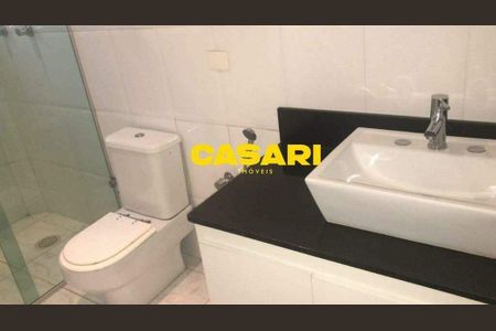 2_photo/94ce5cbf87.3be18b52e244e7c2-ATLAS-3e0c96fe-b2b5-44a8-86b8-eaf484f3c302.jpg de casa à venda com 4 quartos, 490m² em Cerâmica, São Caetano do Sul