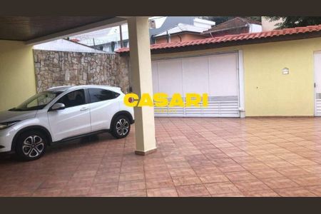 5_photo/94ce5cbf87.3be18b52e244e7c2-ATLAS-6cec0665-cbcb-40ca-9395-3071eef76d68.jpg de casa à venda com 4 quartos, 490m² em Cerâmica, São Caetano do Sul