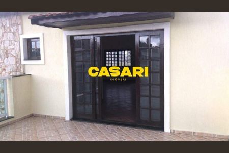 8_photo/94ce5cbf87.3be18b52e244e7c2-ATLAS-9be6579f-46ce-40d1-9a0a-27bf8f2f0905.jpg de casa à venda com 4 quartos, 490m² em Cerâmica, São Caetano do Sul