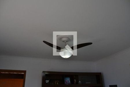 5_photo/94ce5cbf93.834a937f6e7b3a51-ATLAS-8b8520f0-3293-4e8a-aa37-78514de17c36.jpg de casa à venda com 4 quartos, 180m² em Santo Antônio, São Caetano do Sul