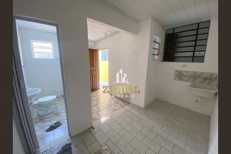 6_photo/94ce5cc3c1.1aa5b8f538f3adaf-ATLAS-7c8b328b-cd06-4fae-8c6f-bc0e25fc892f.jpg de casa para alugar com 2 quartos, 130m² em Osvaldo Cruz, São Caetano do Sul