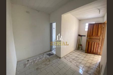 19_photo/94ce5cc3c1.1aa5b8f538f3adaf-ATLAS-a7bf8aa2-fe75-4524-8c8d-8ad9290cfc86.jpg de casa para alugar com 2 quartos, 130m² em Osvaldo Cruz, São Caetano do Sul